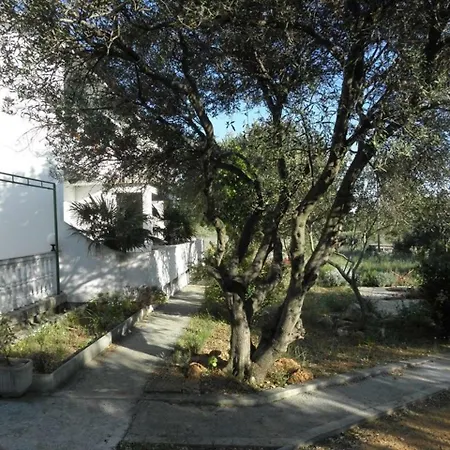 Barbat 22 Apartment *